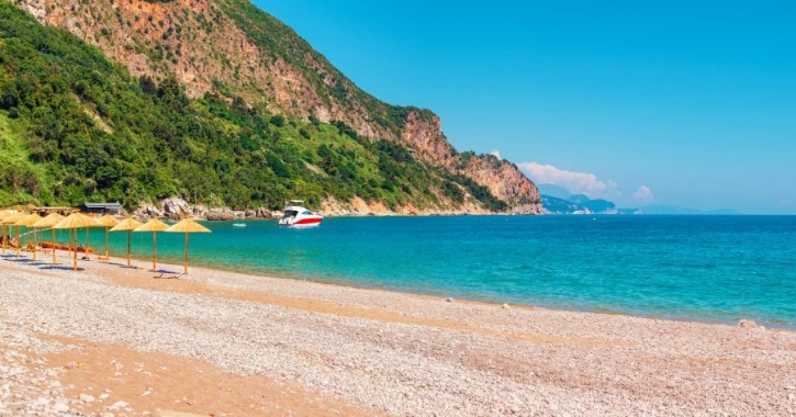 Blog Montenegro: 8 incredible beaches places to go swimming